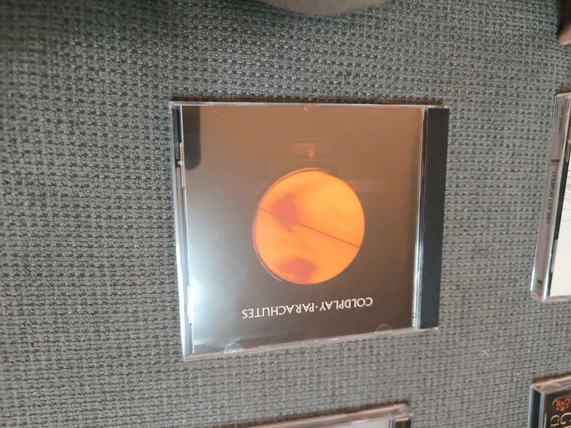 Cd parachute Coldplay