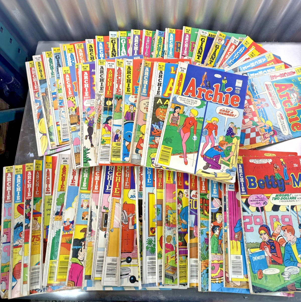 Lotto di 58 fumetti vintage Archie - Betty & Veronica, Jughead, Reggie, Laugh