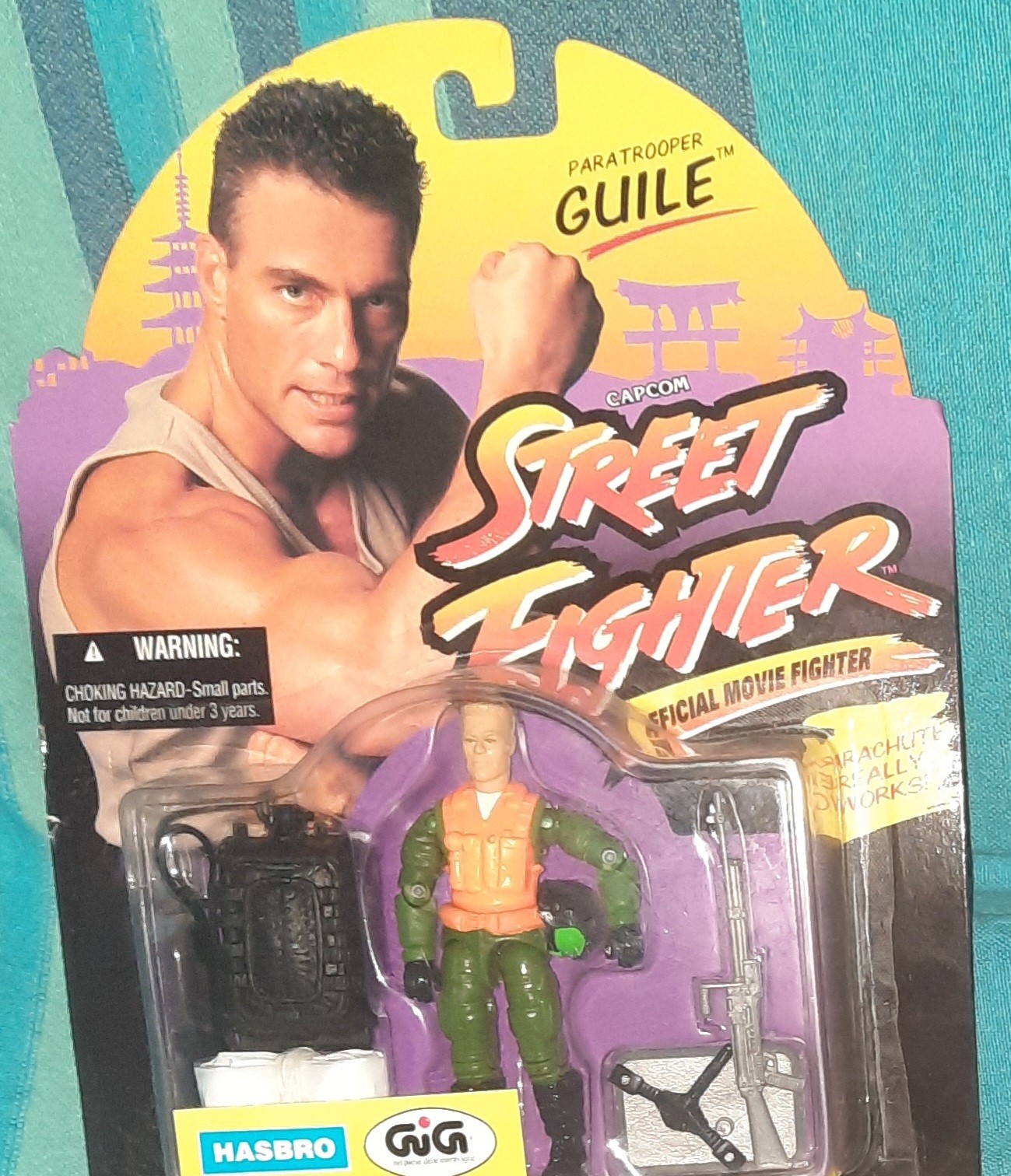 Street Fighter Colonel Guile Paratrooper - 1994 Hasbro MOC