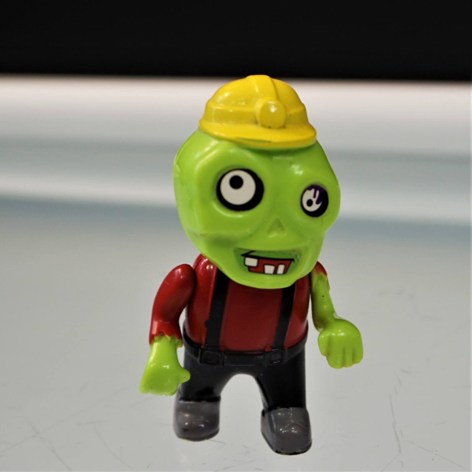 Plants VS Zombies Figure Mini Plastic Toy
