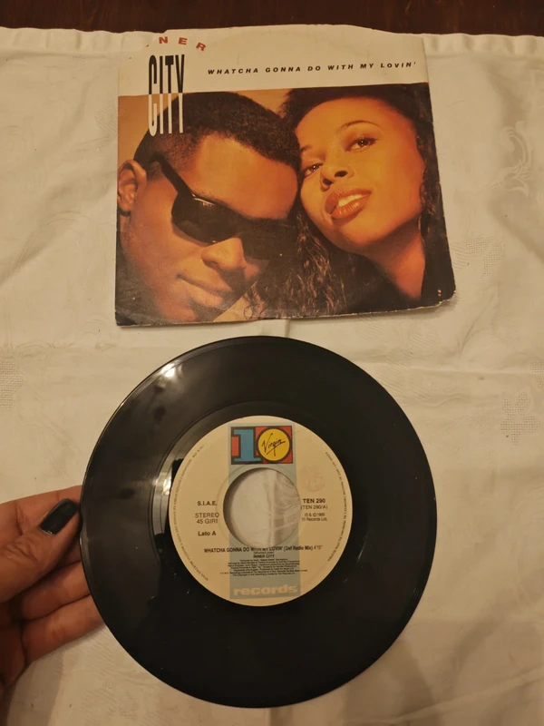 Vinile 45 giri Inner City
