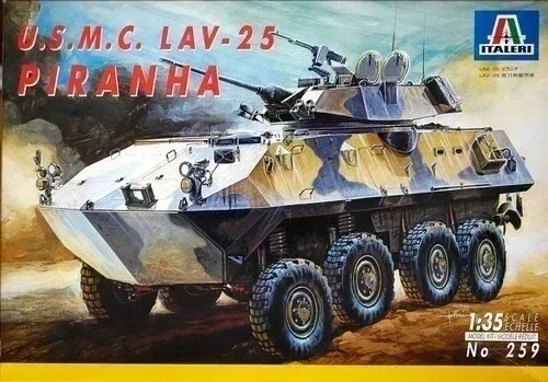 1:35 maquette Italeri LAV-25 Piranha