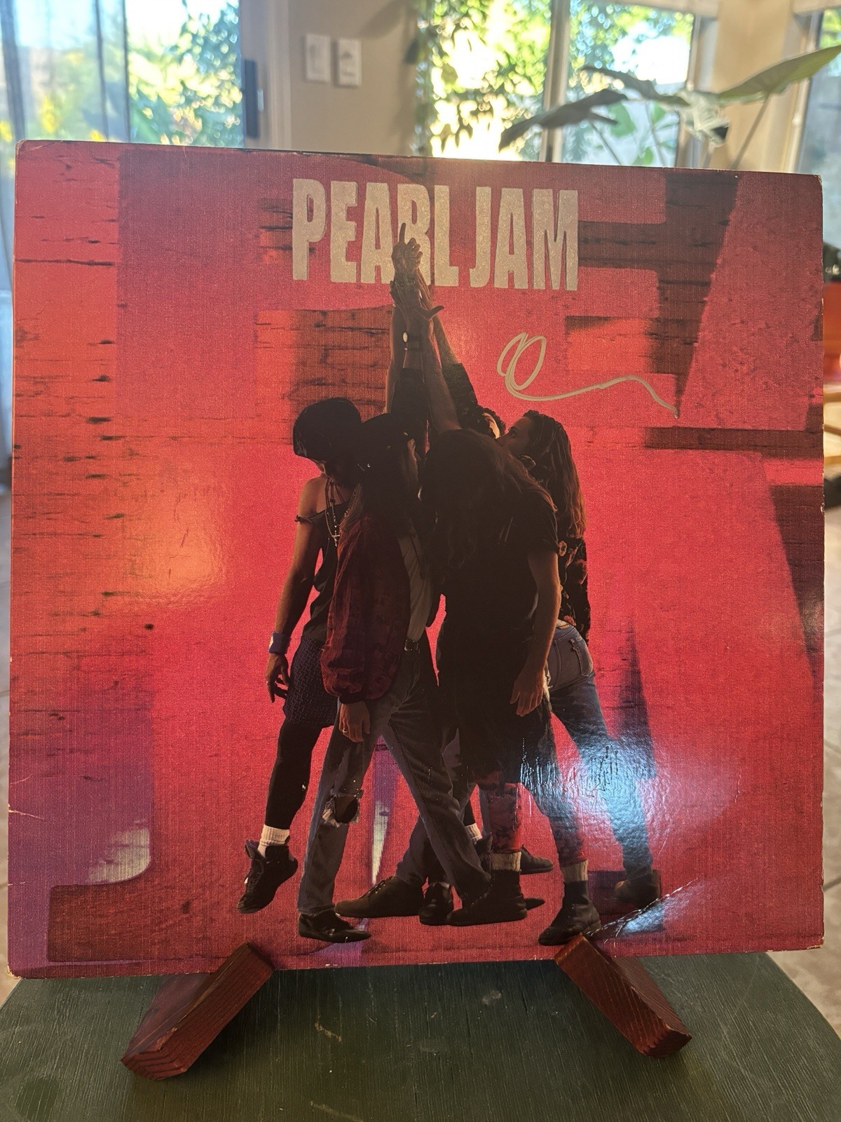 PEARL JAM– Ten LP 1994 Vinyl Z 47857 1st Press SIGNED by Dave Krusen AUTOGRAPHED