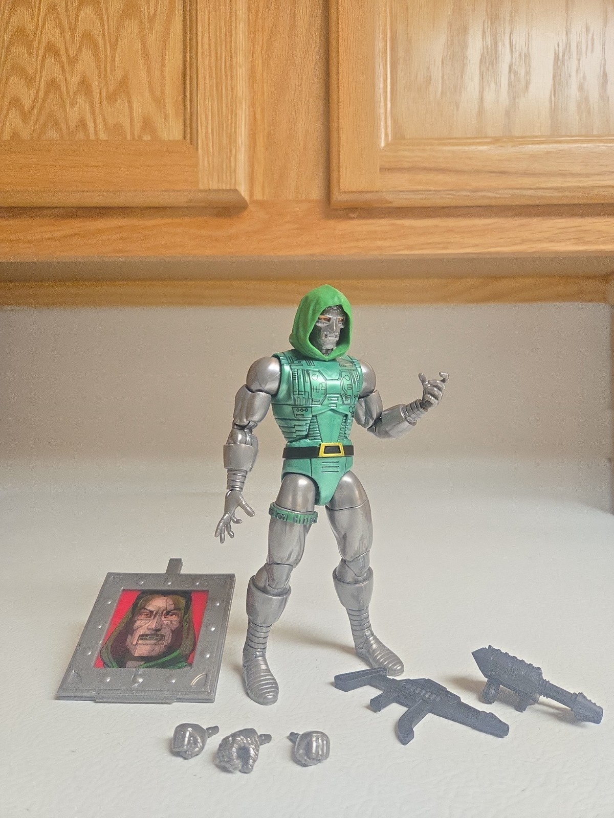 2026 MARVEL LEGENDS Secret Wars DR DOOM Action Figure 