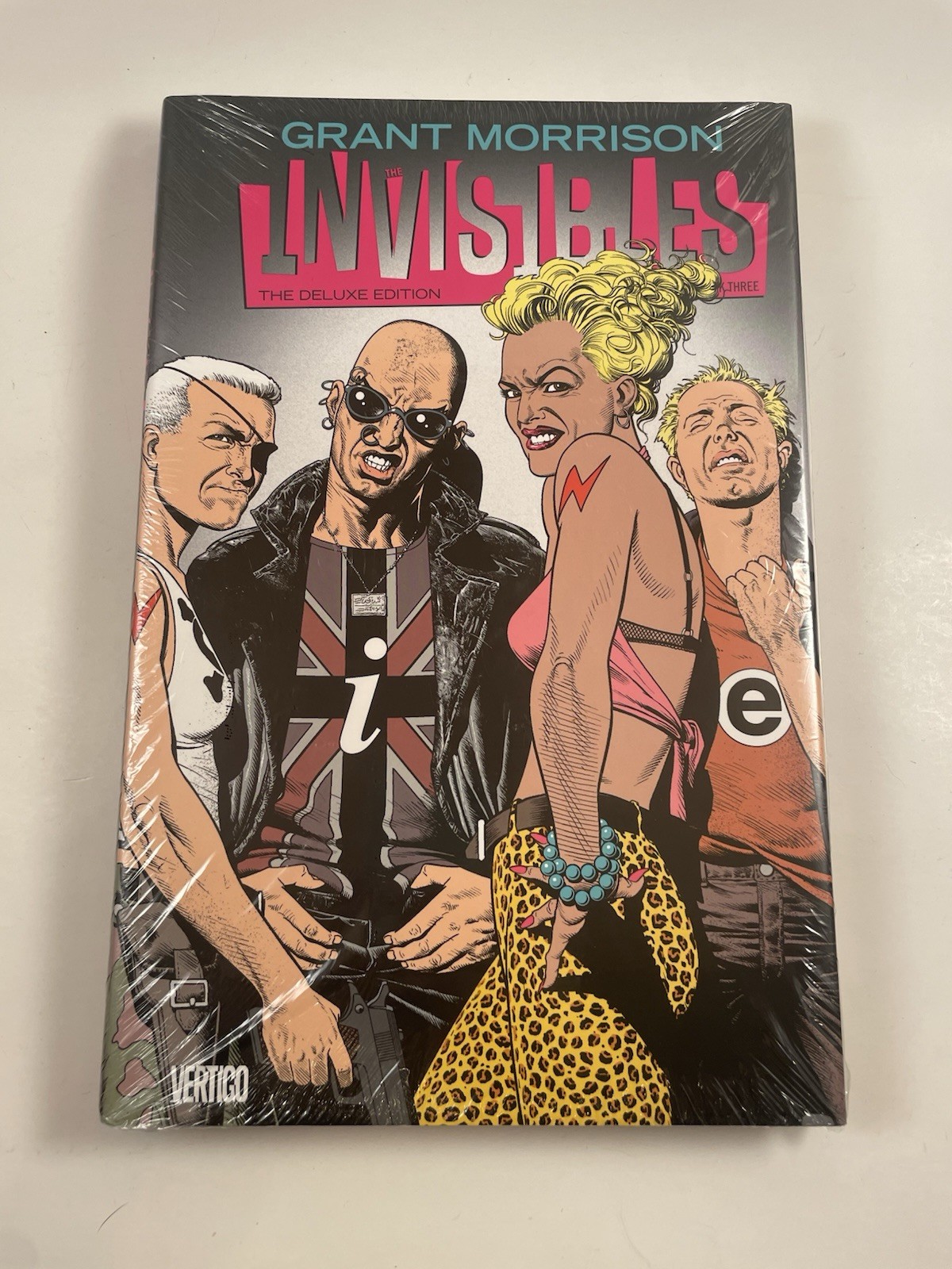 INVISIBLES BOOK THREE DELUXE EDITION Grant Morrison DC Vertigo Comics nuovo sigillato