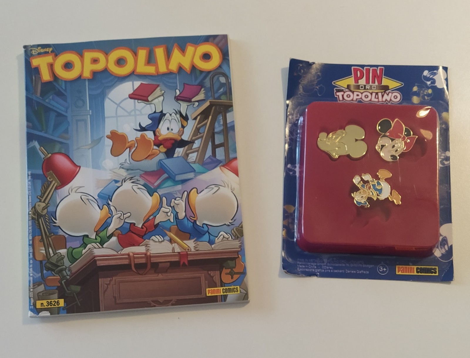 Fumetto Topolino n° 3626 + Set Spille Gold