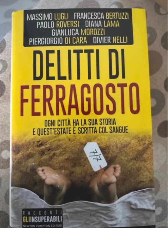 Delitti di ferragosto Libro