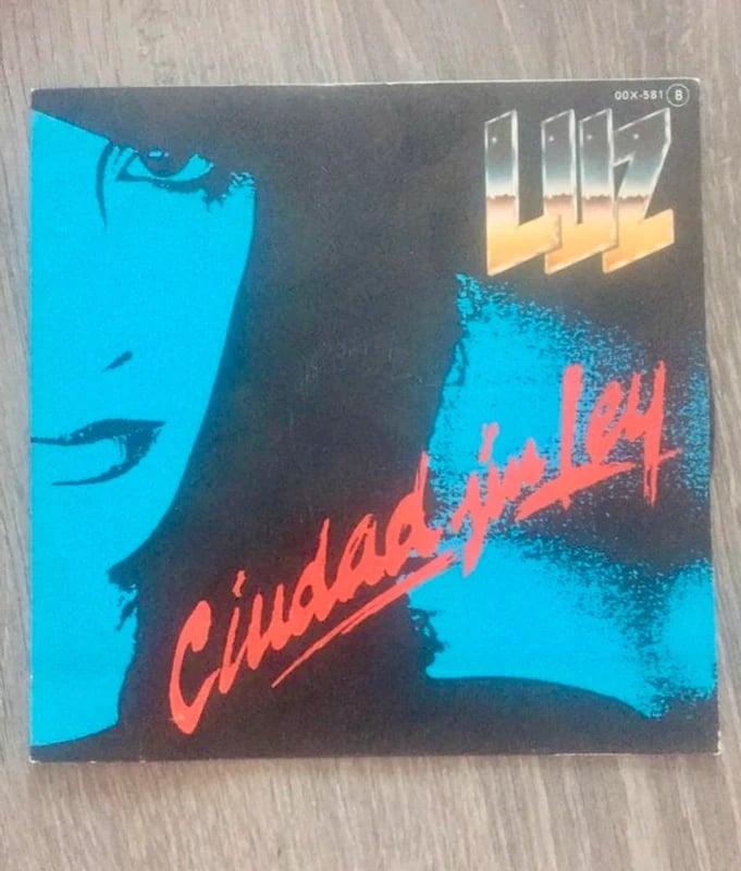 Mini single Luz Casal Ciudad sin ley