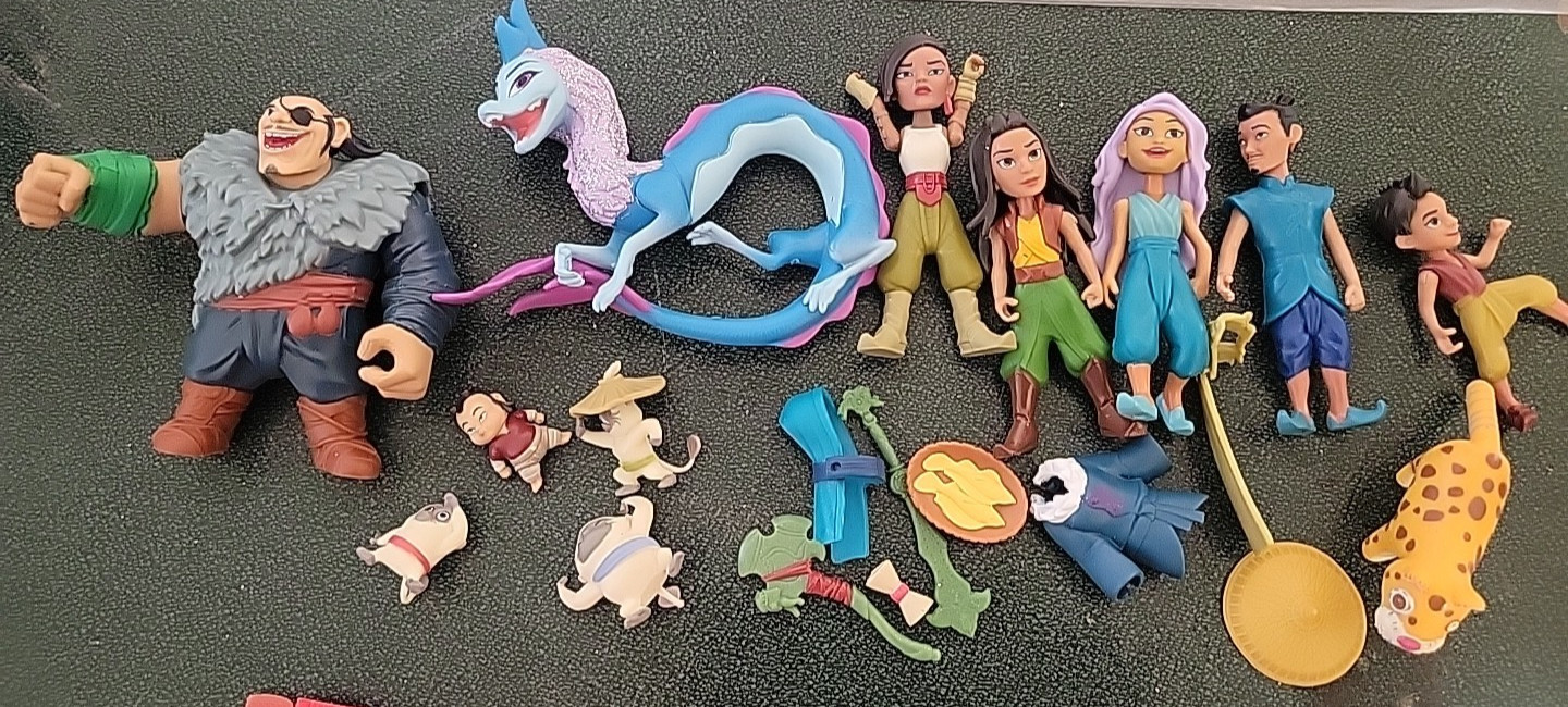 Disney Raya and the Last Dragon Toy Figures Playset cake toppers