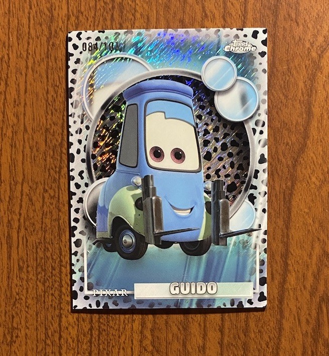 2026 Topps Chrome Disney #23 Guido 101 Dalmatians B&W rifrattore scintillante /101