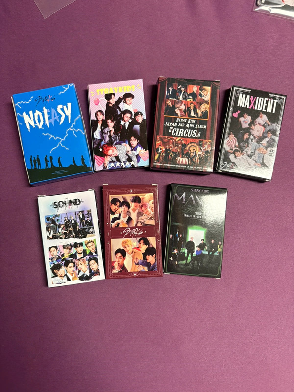 Stray Kids Lomocards 7 Boxes + Stickerset