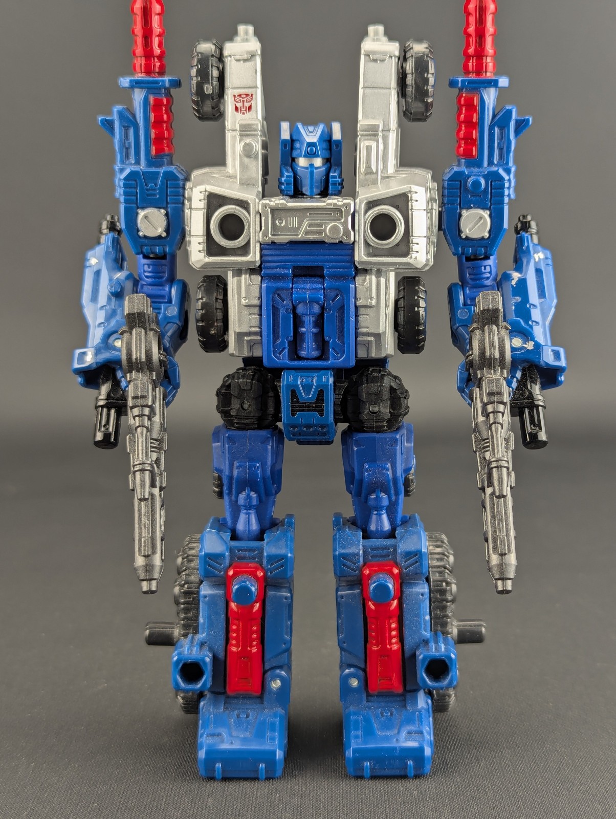 Transformers Siege Cog completo Hasbro WFC Generations Deluxe Class