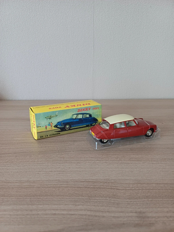 Dinky Toys Citroën Ds 19