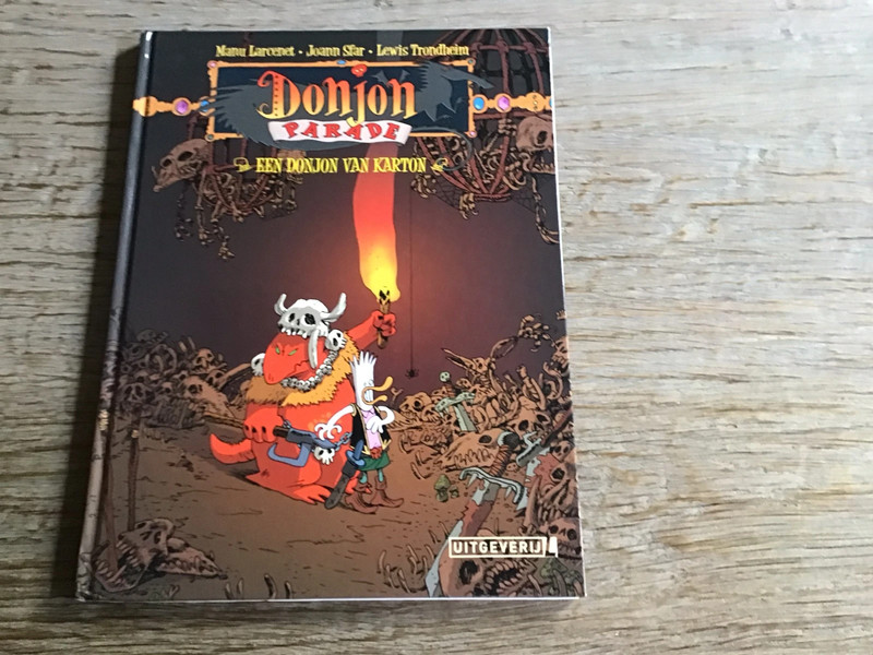 Nieuw Boek Een Donjon van Karton