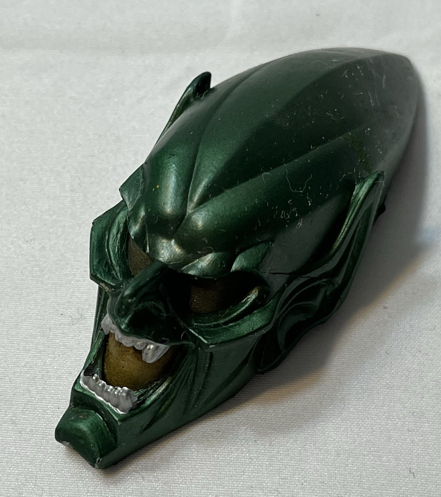 SPIDERMAN 12" Collector Series GREEN GOBLIN Toy-Biz MARVEL 2001 Mask Helmet only