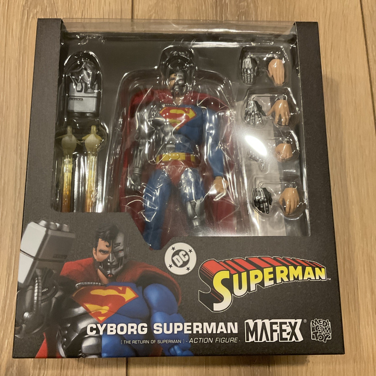 MAFEX n. 164 Cyborg Superman