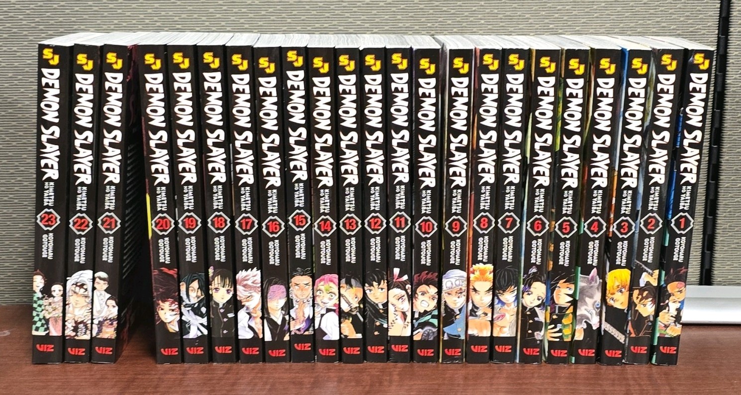 Demon Slayer: Kimetsu No Yaiba manga volumi 1 - 23 in inglese SET COMPLETO completo