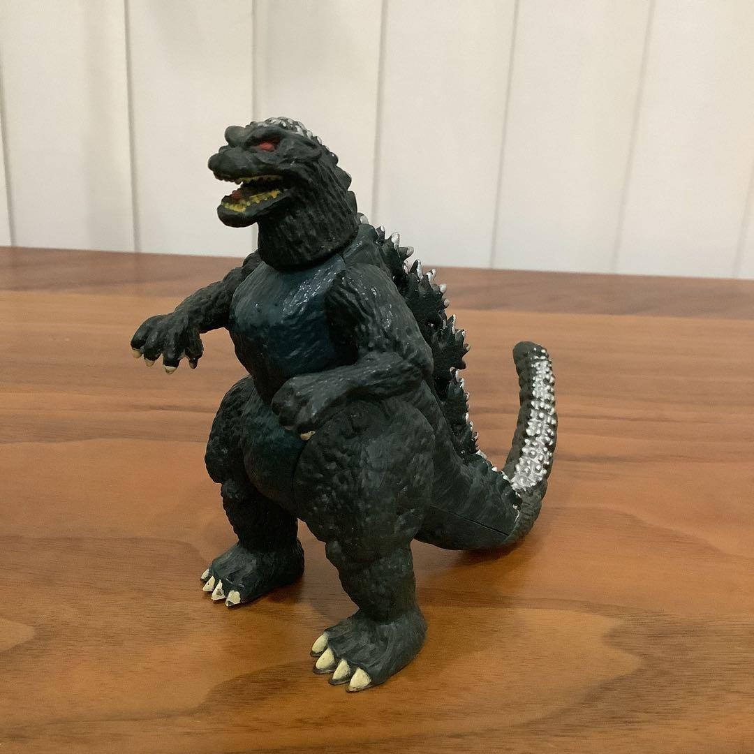 Modellino Godzilla occhi rossi 13a