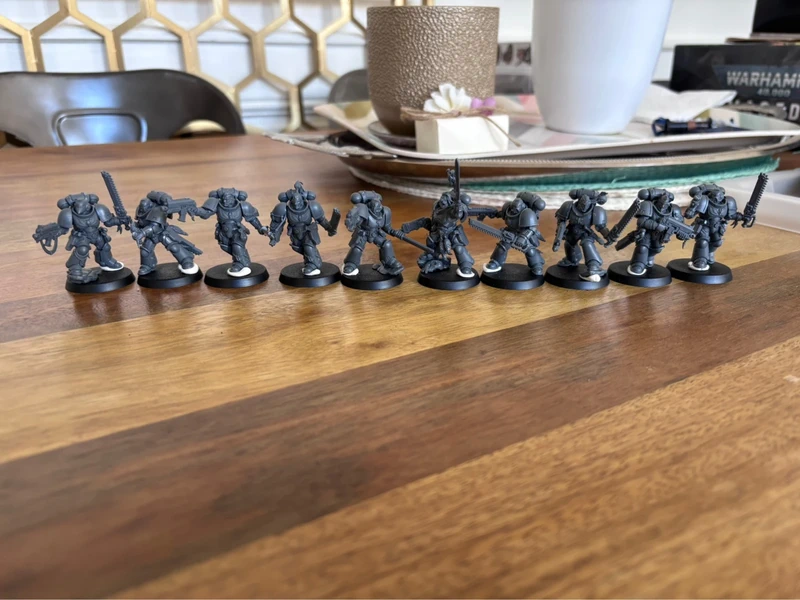 Warhammer 40K chasseurs gris