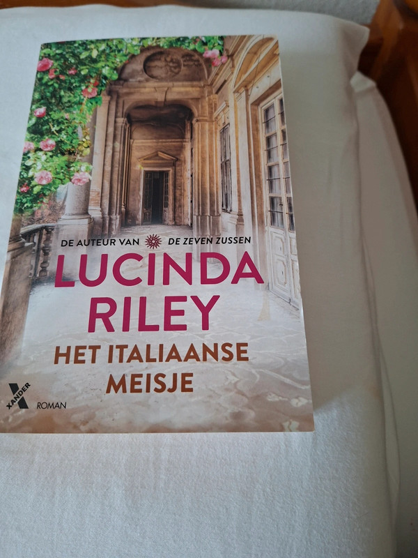 Het Italiaanse meisje van Lucinda Riley