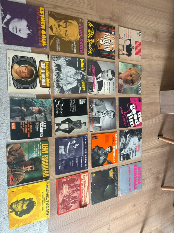 Lot de 32 disques vinyles 45 tours - Variété Française, Pop, Yéyé & Soul (Années 60/70)