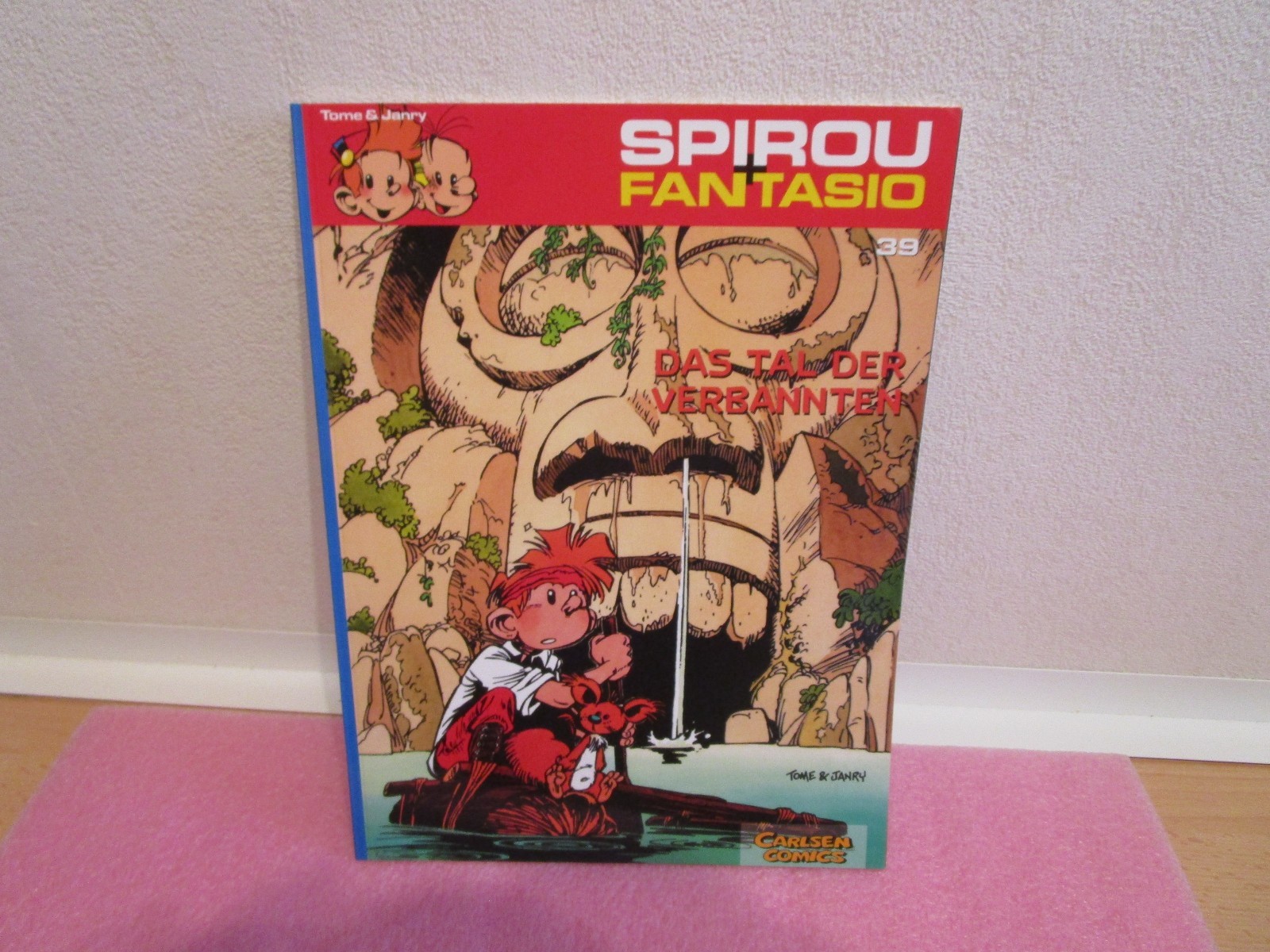 Spirou e Fantasio Volume 39 - La valle degli esuli (Fumetto Carlsen)