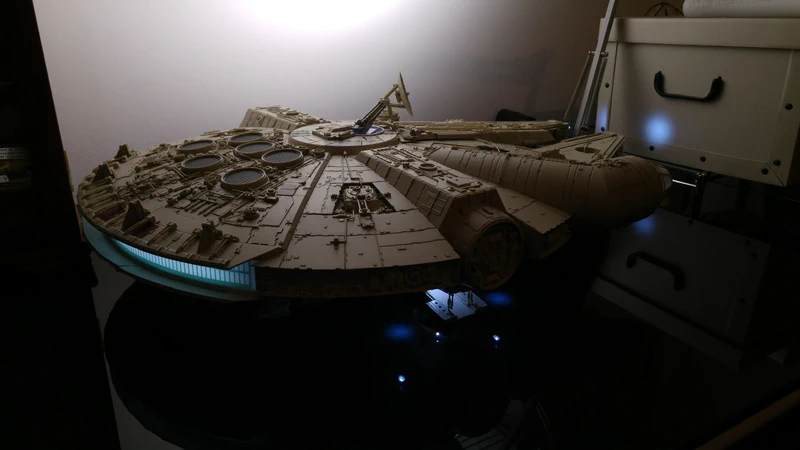 Nave Millennium Falcon Star Wars