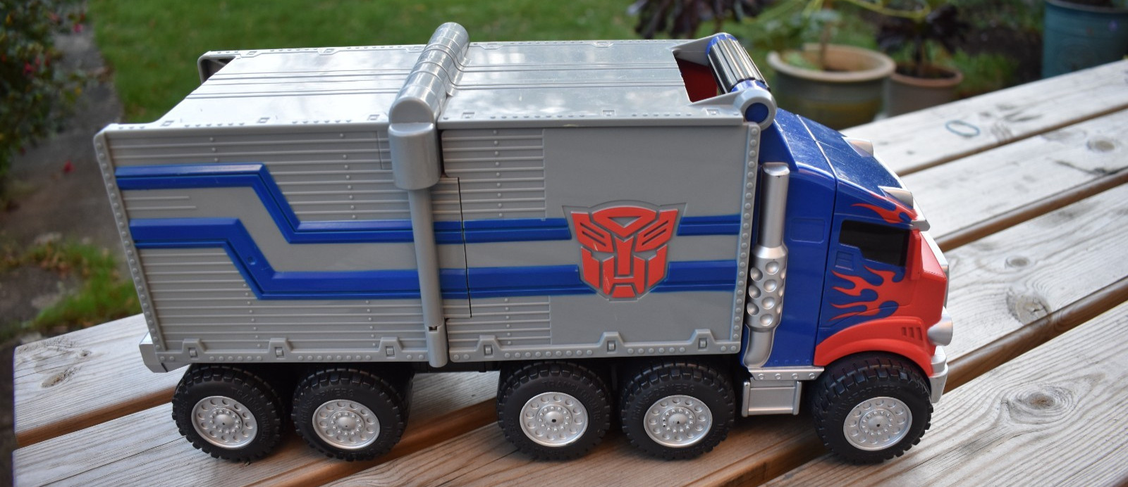 Transformers NERF Optimus Prime Battle Rig Blaster Excellent Condition Working.