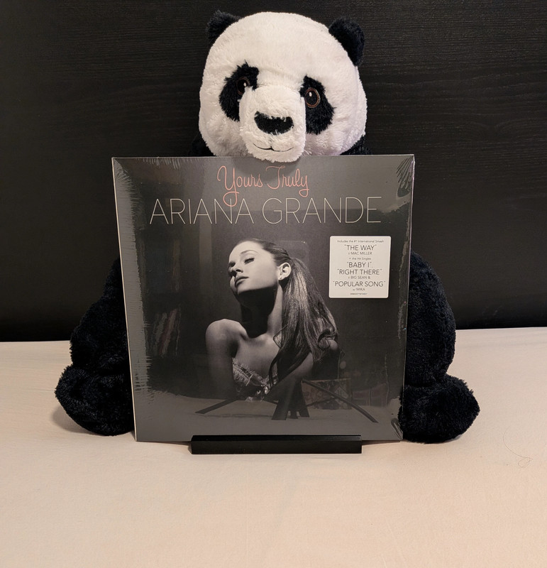 Ariana Grande – Yours Truly | 1xLP Clear & White Swirl Vinyl