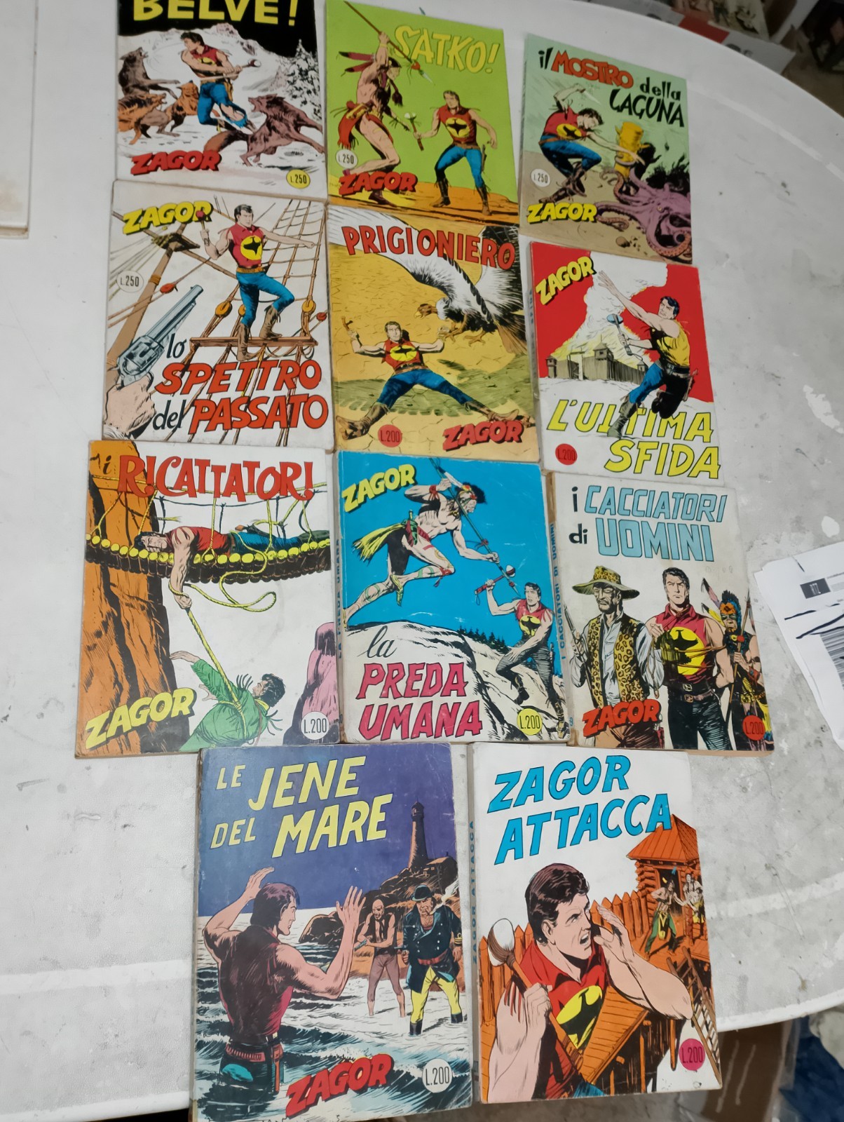  ZAGOR RISTAMPA ROSSA N. 24-27-29-30-35-37-38-40-42-45-48 Da 200 Lire In Blocco 