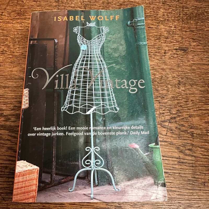 Isabel Wolf: Villa Vintage