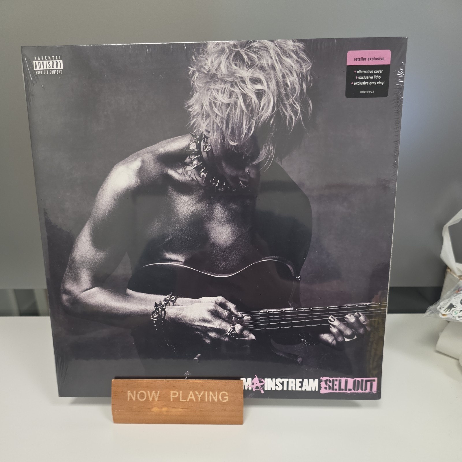 Machine Gun Kelly ~ Mainstream Sellout ~ Special Edition ~Alt Cover  ~Grey Vinyl