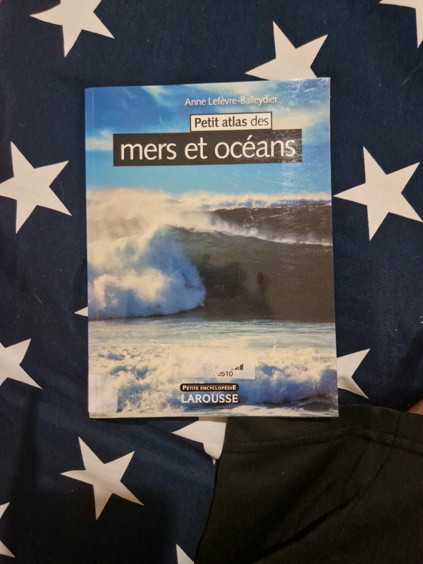 Petit atlas des mers et océans Larousse