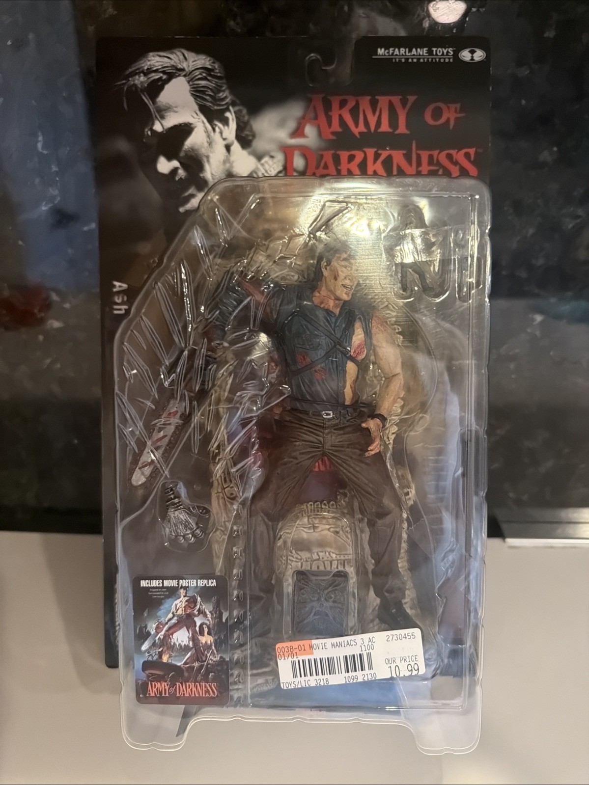 McFarlane Toys - Movie Maniacs "Army of Darkness" 6 inch Ash Action Figure. MOC