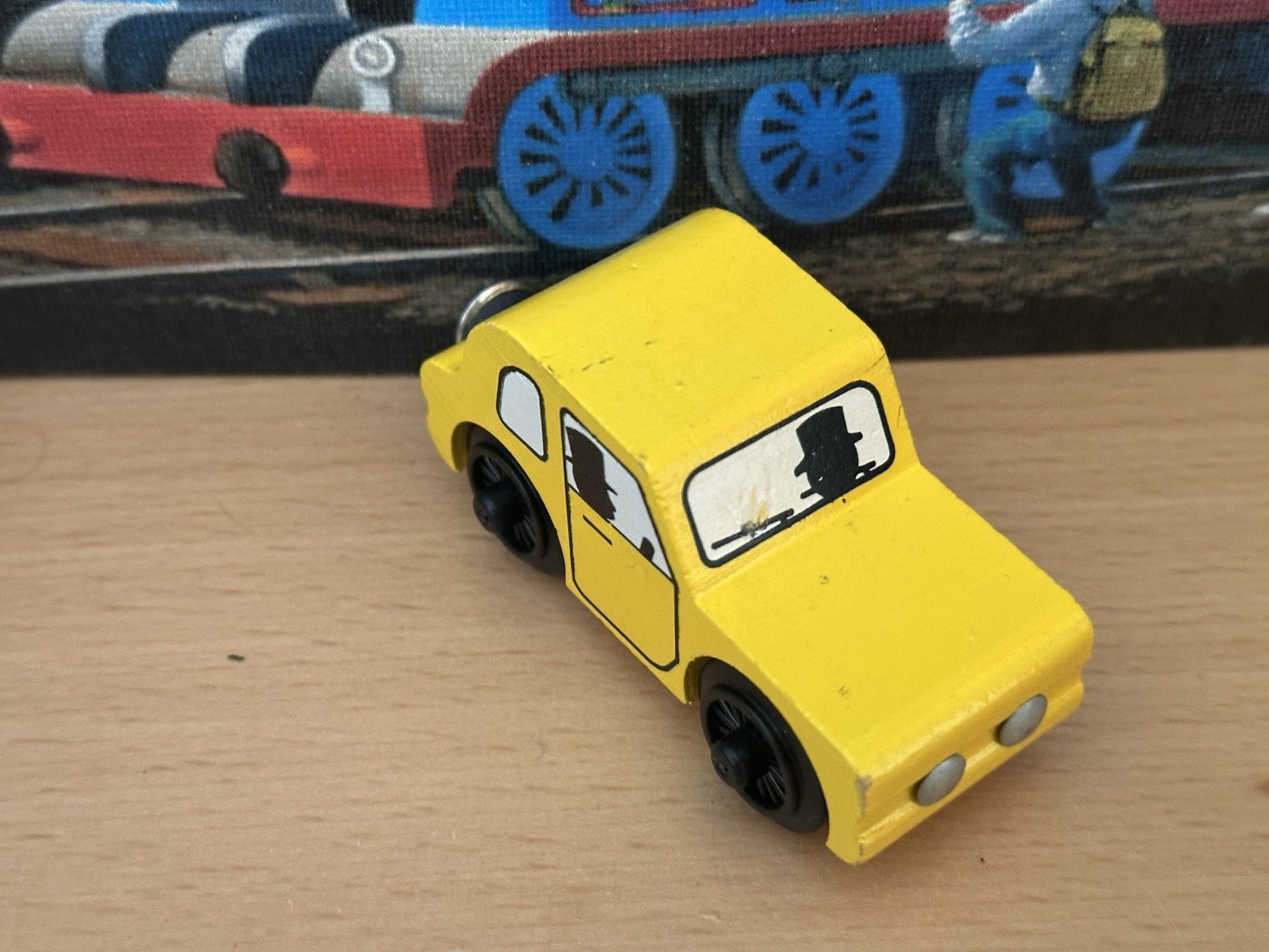 1992 Shining Time Thomas Train Sir Topham Hatt’s Yellow Car! Ottime condizioni!