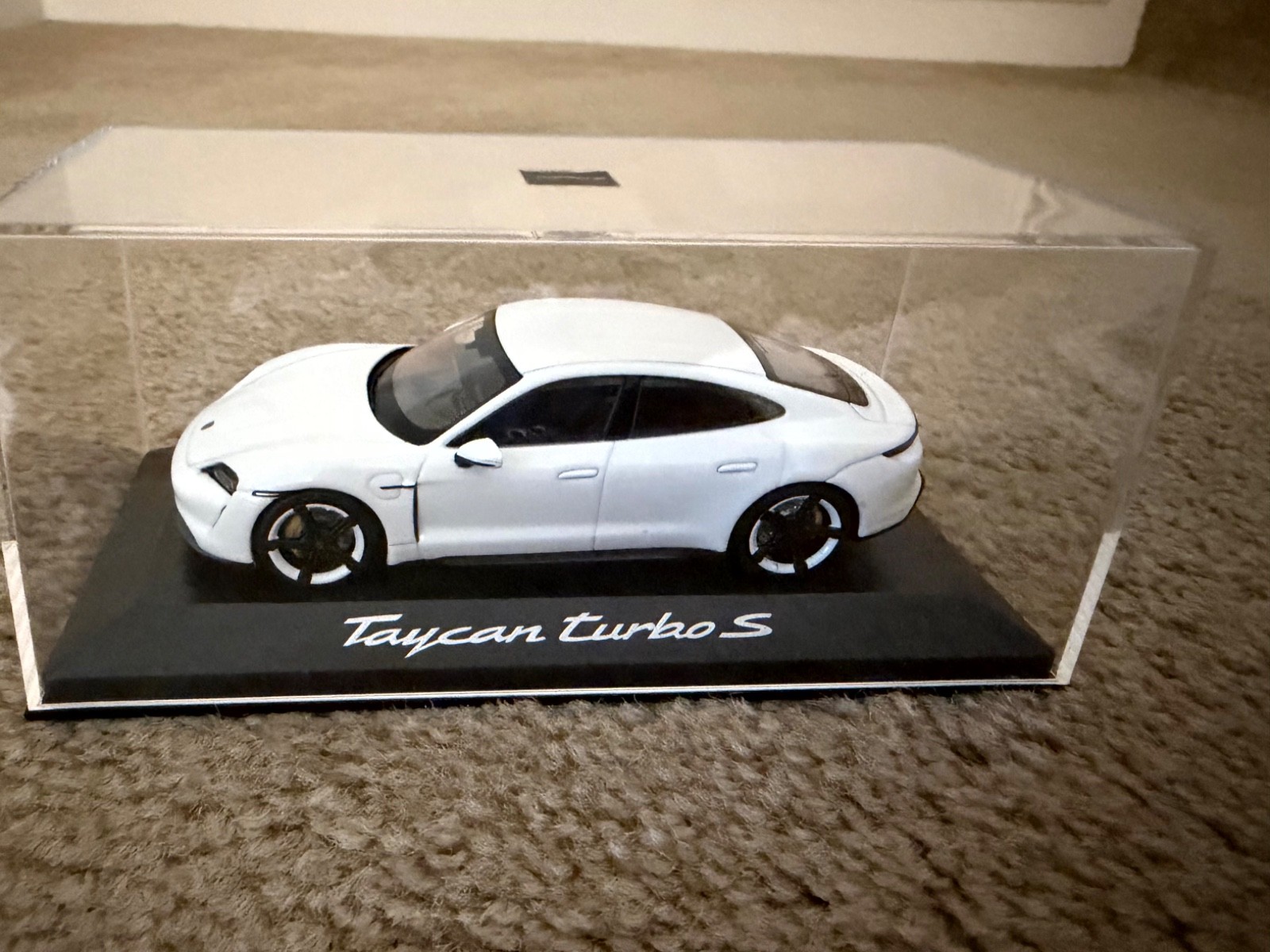 NEW Porsche Original 1/43 Taycan Turbo S White Diecast Model Car by Minichamps