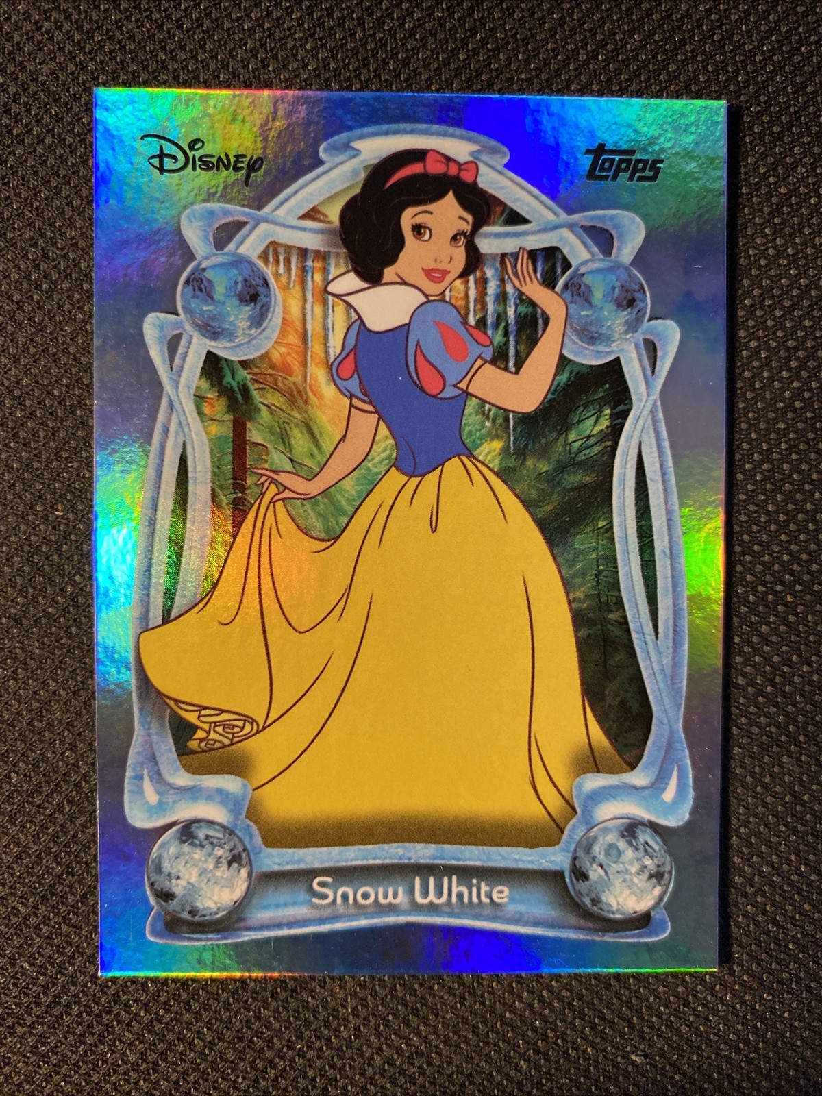 Snow White 2025 Topps Disney Wonder #1 Foil FREE SHIPPING!