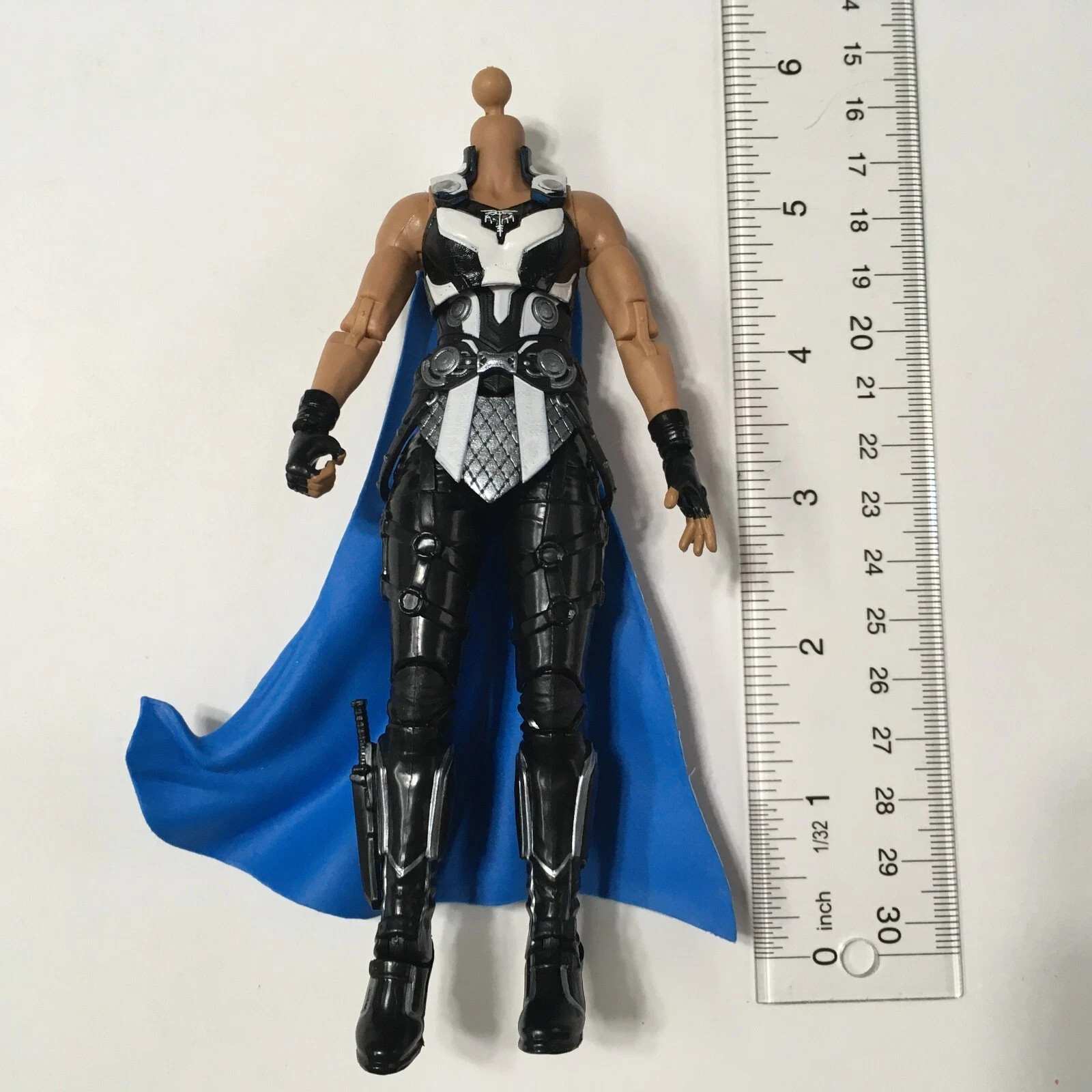 Marvel Legends Corpo Femminile con Mantello Personalizzato Fodder King Valchiria