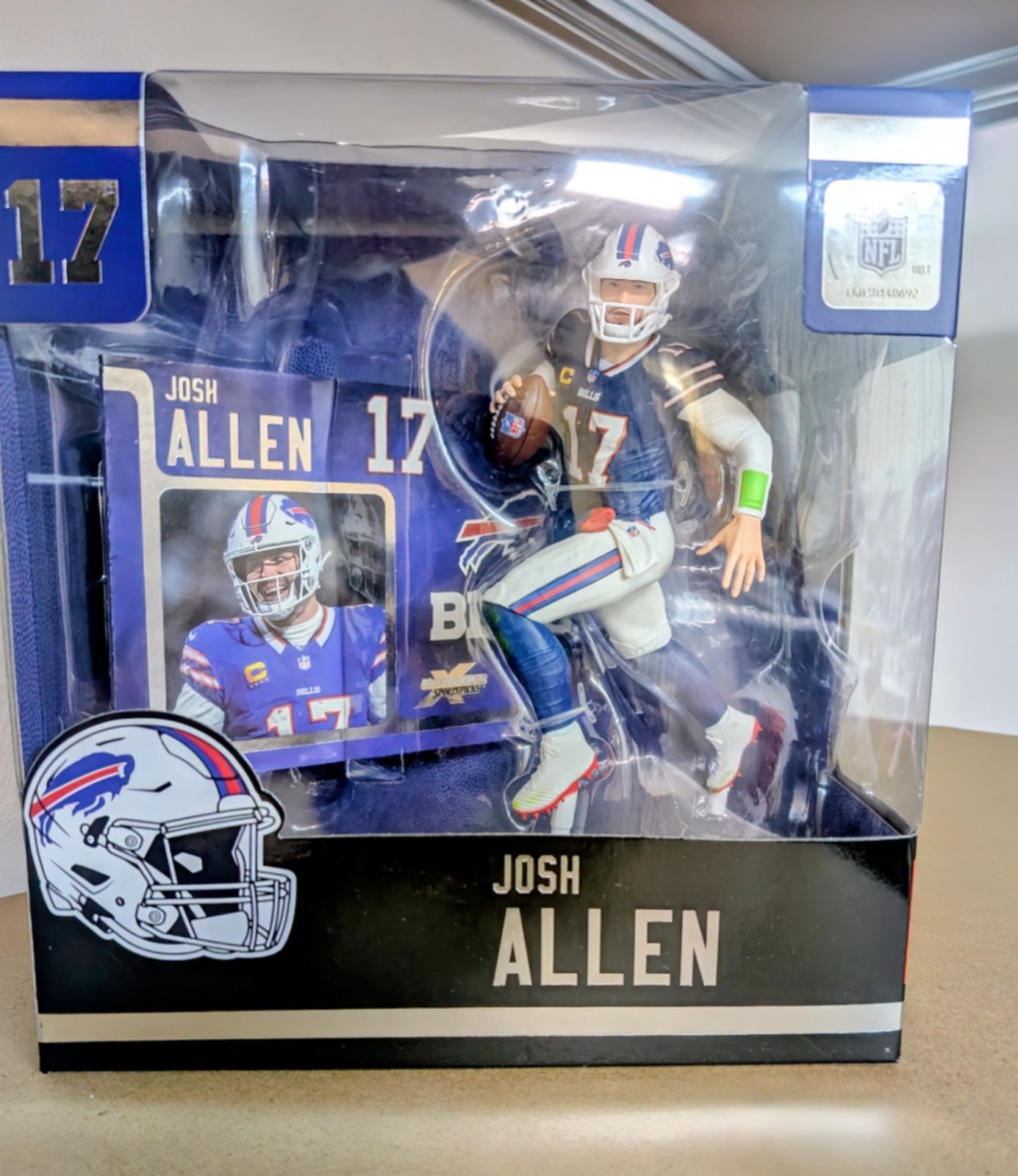 McFarlane Toys Legacy Series NFL/NFLPA Figurine Josh Allen #17 Buffalo Bills