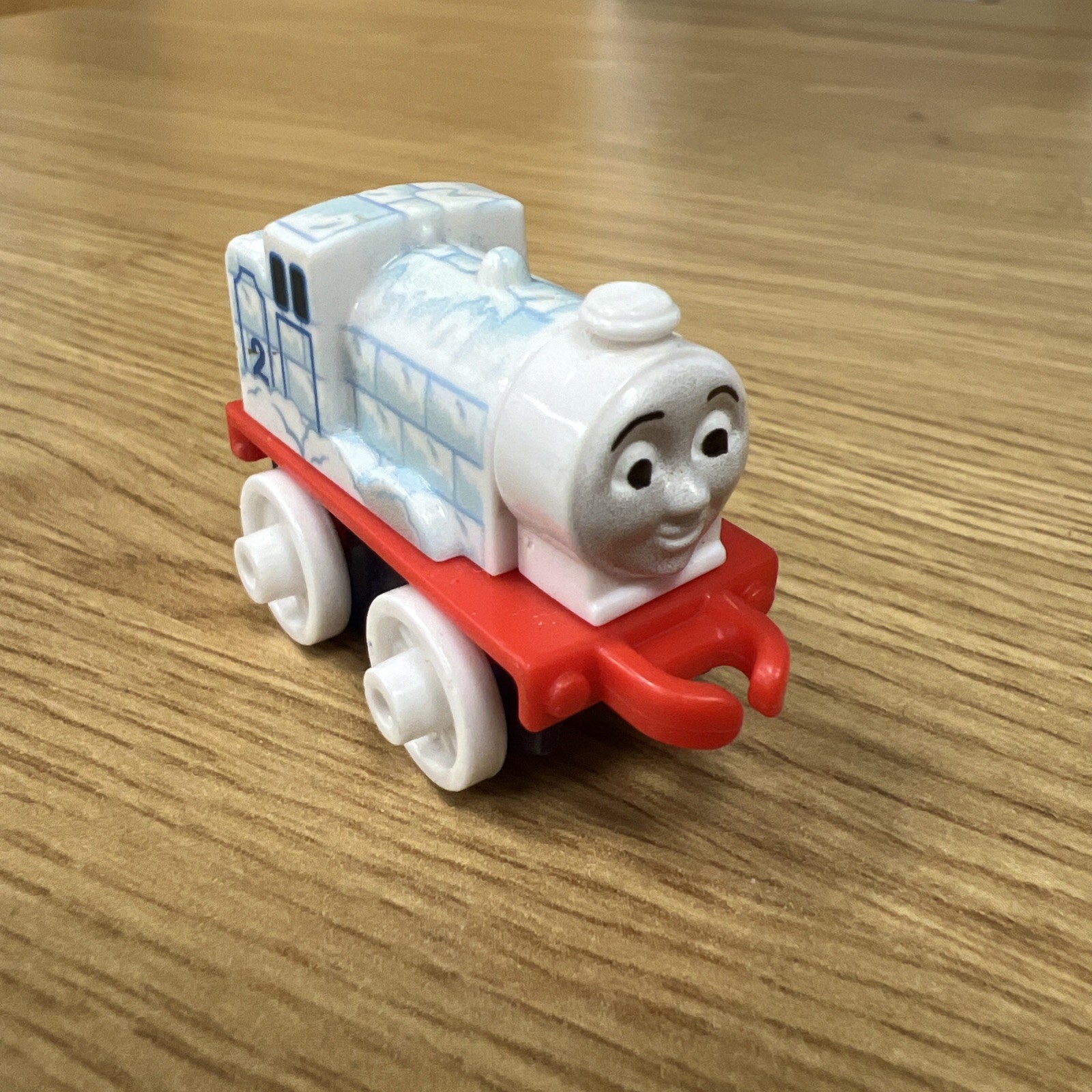 Mattel Thomas & Friends Train 2” Minis Tank Engine Ice and Snow Edward N18D
