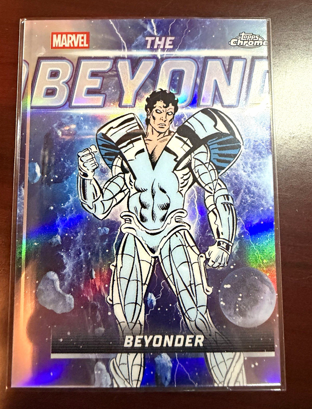 2026 Topps Chrome Marvel Comics The Beyond #TB-01 scheda inserto Beyonder