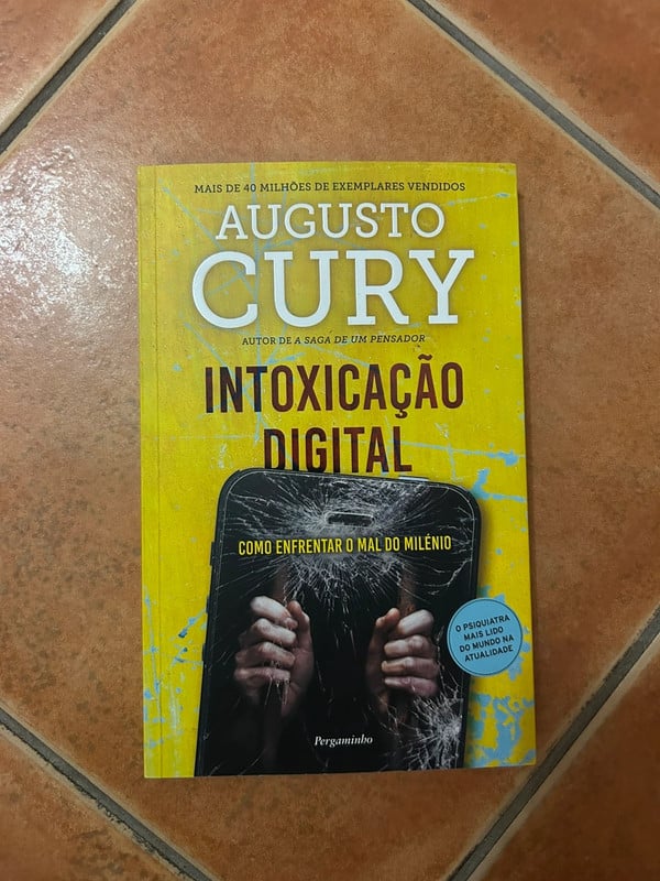 Livro “Intoxicação Digital”