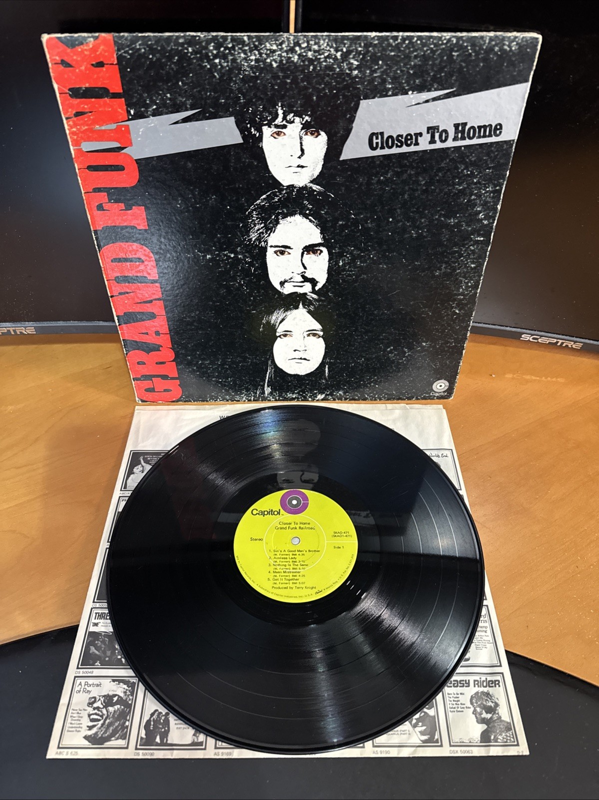 Grand Funk Railroad Closer To Home Capitol SKAO471 1970 Vinyl Record LP B3