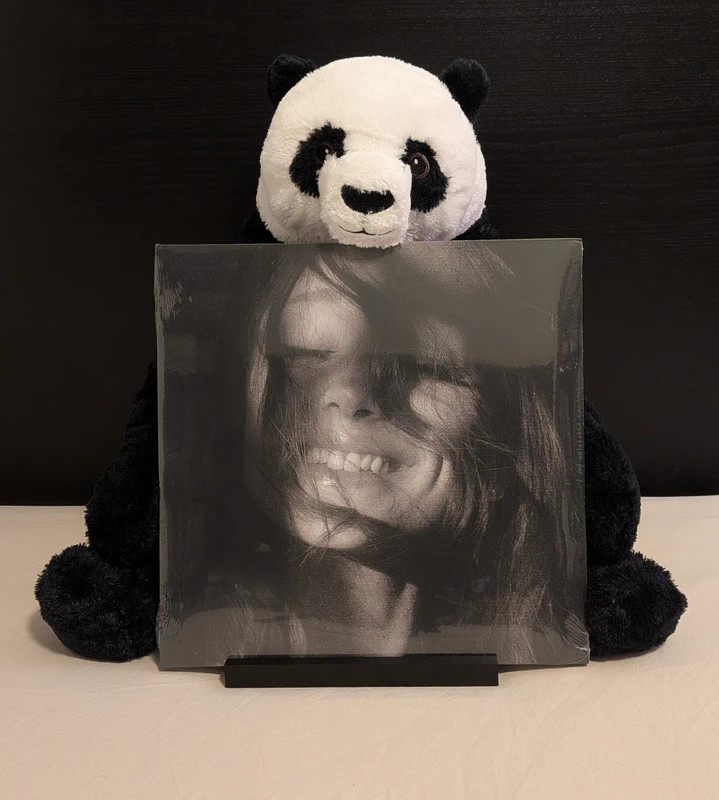 Ariana Grande – petal | LP Cloudy Gray Girl Vinyl