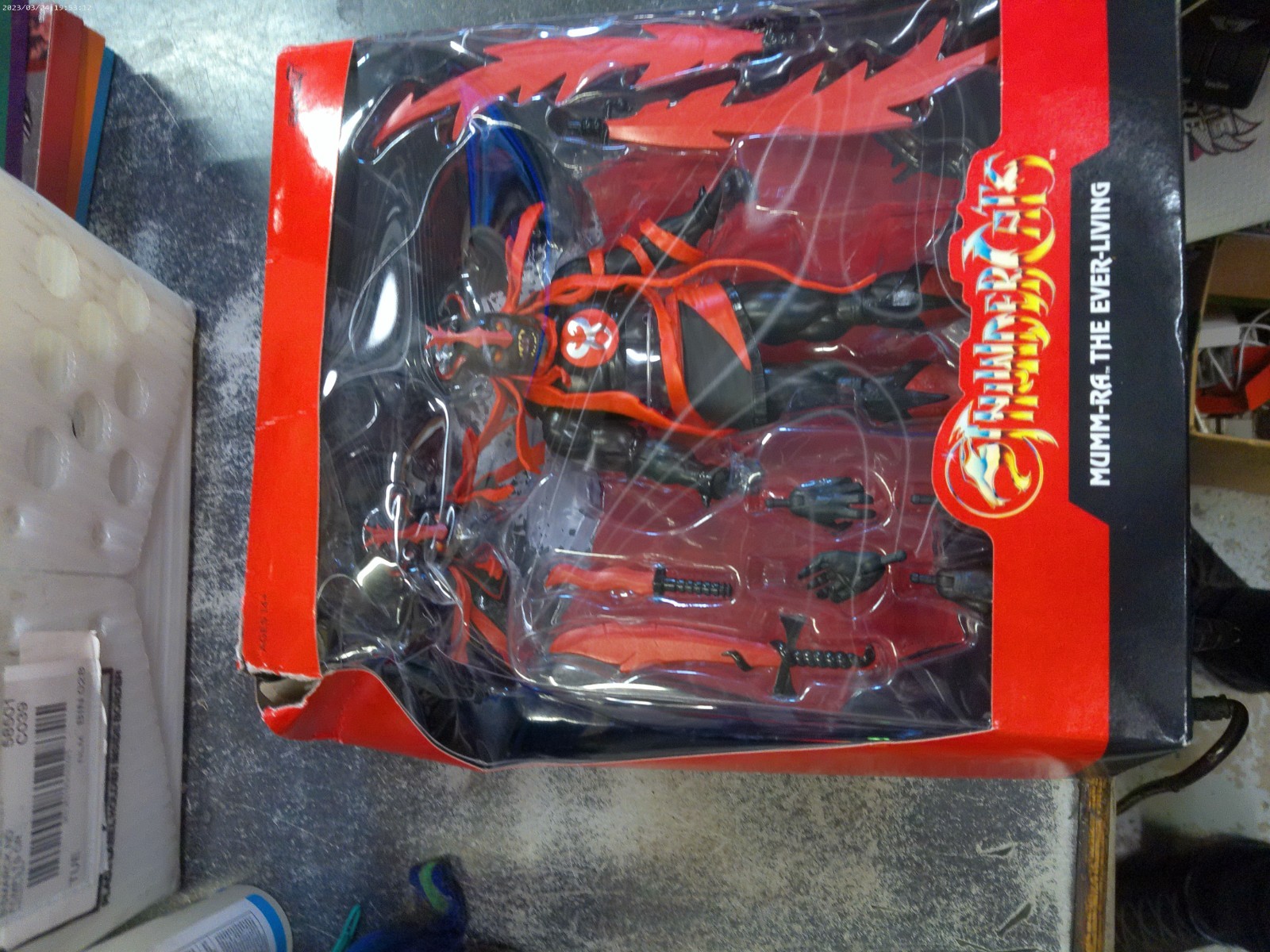 Super 7  ThunderCats Mumm-Ra The Ever-Living BBTS Red & Black Exclusive DMG BOX