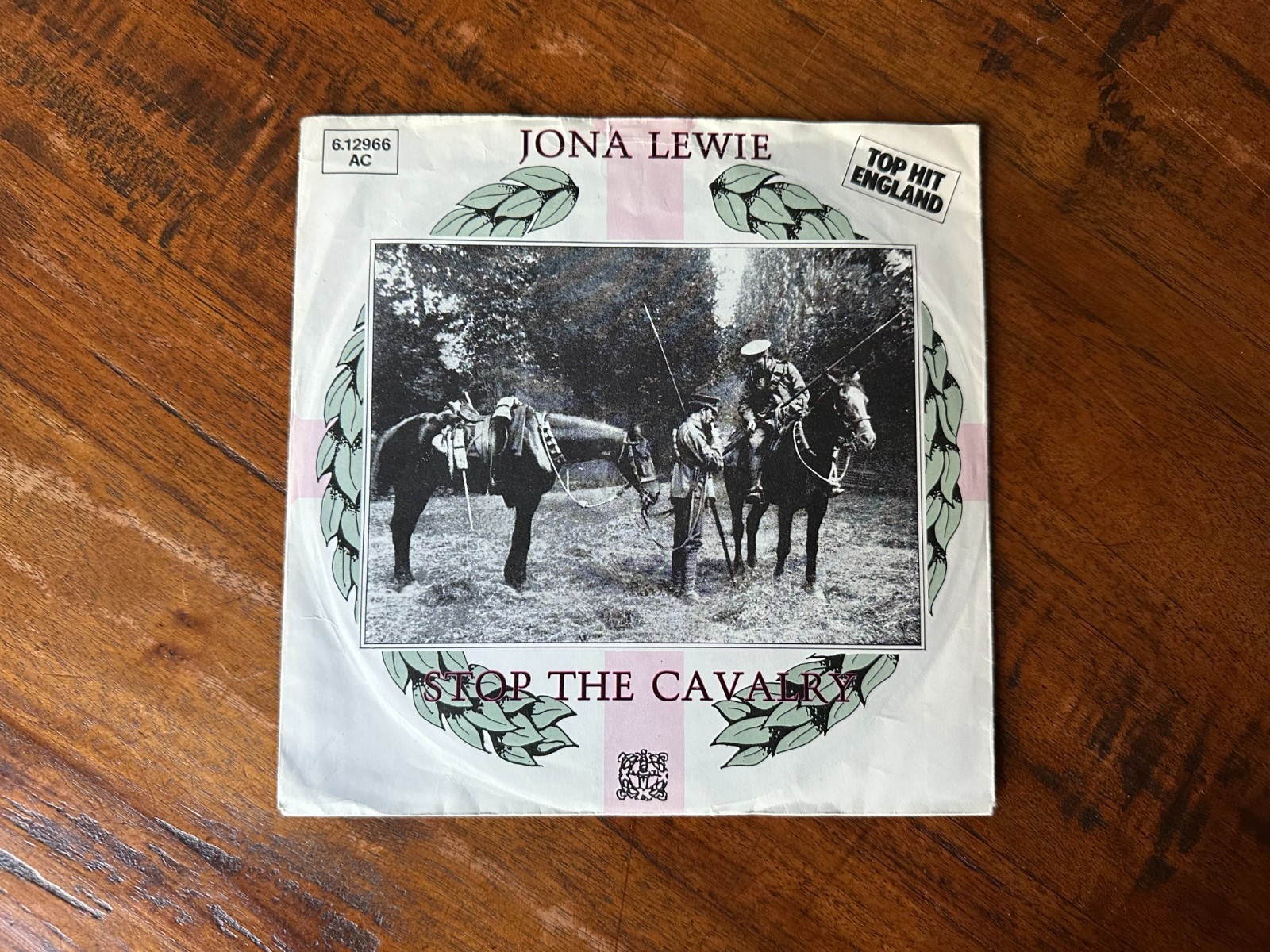 Jona Lewie - Stop the Cavalry