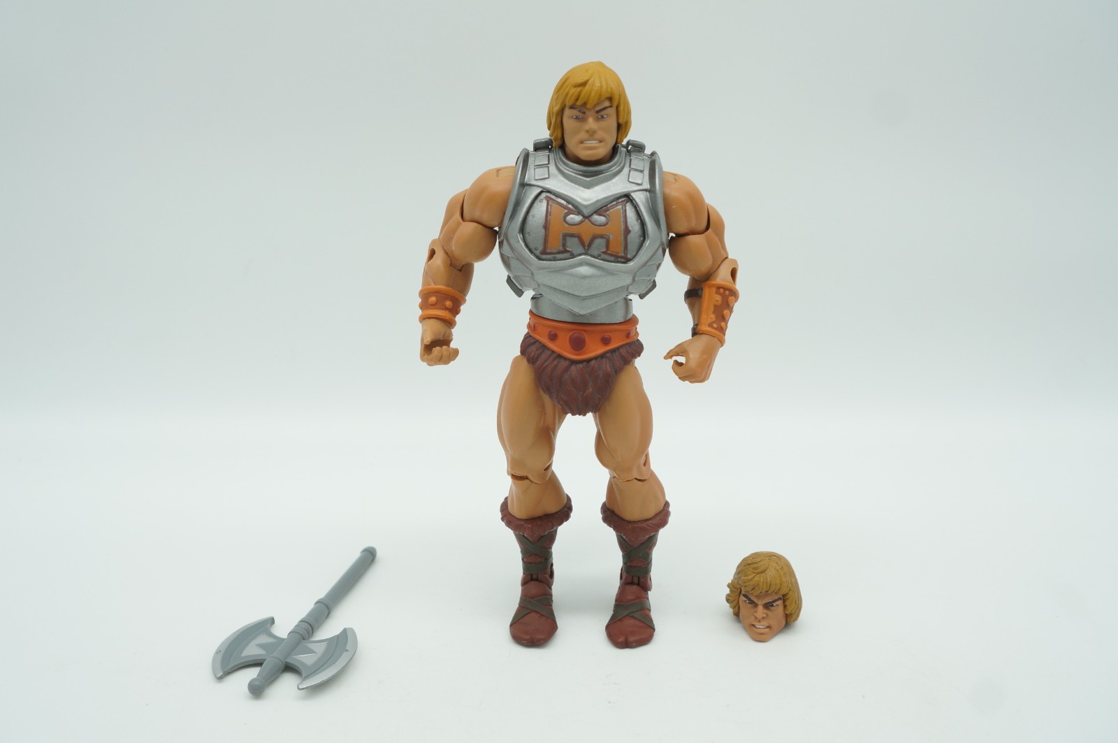 Masters Of The Universe Classics Battle Armor Figura He-Man Mattel