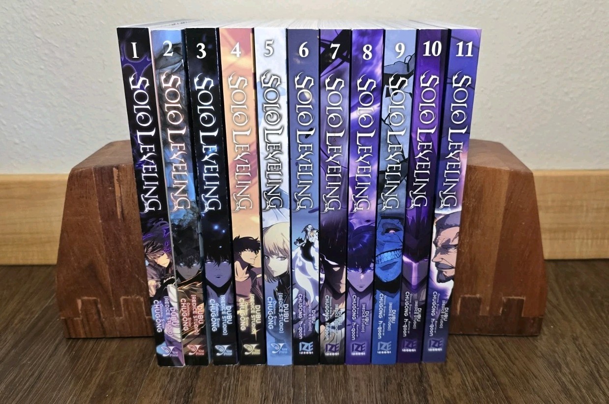 Solo Leveling Volumi 1-11 Manga Inglese