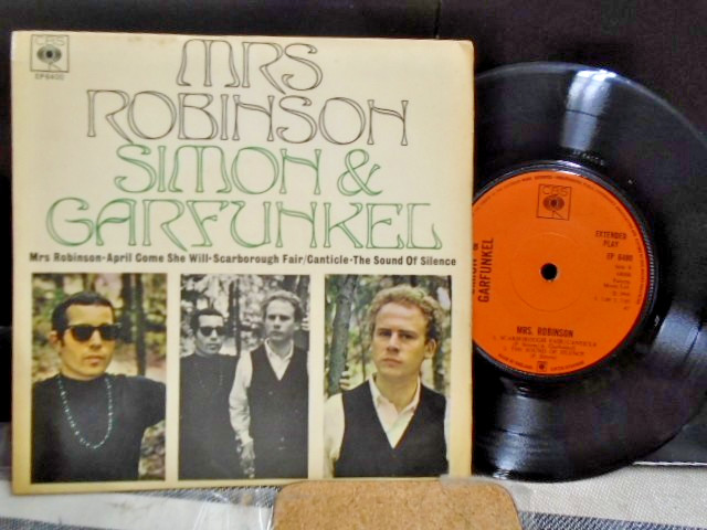 SIMON & GARFUNKEL E.P " MRS. ROBINSON  " Or. UK CBS EX+ COND.IN Or.PIC SL.