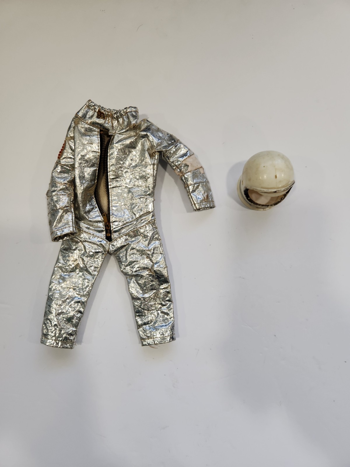 Vintage 1960s GI JOE Action Soldier Space Capsule Astronaut  Suit Helmet Used 